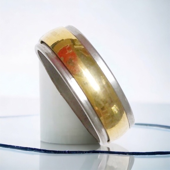 Stainless Steel Two Tones Band Ring Men’s/Women’s - Picture 3 of 5